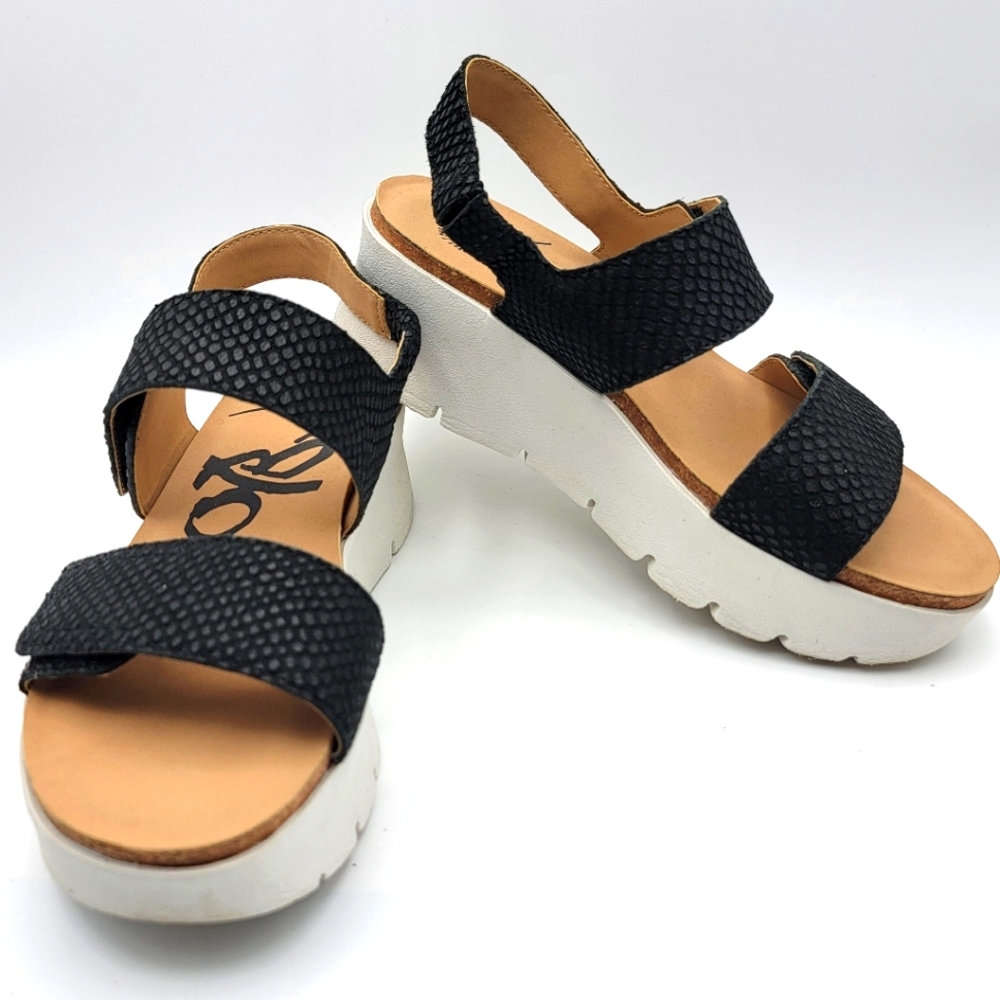 OTBT Stylish Black Platform Sandals SIZE 7. #1504‎